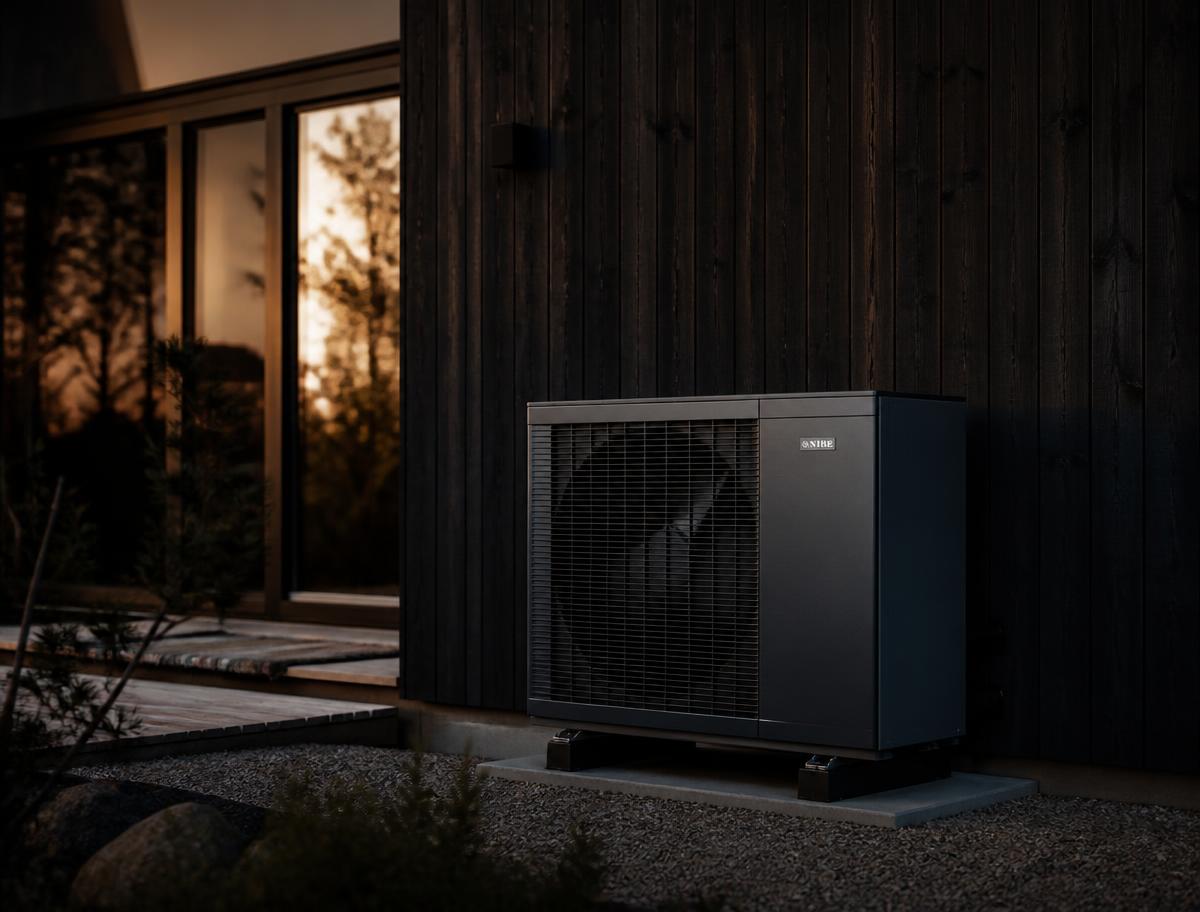 Värmepump installerad vid en svensk villa